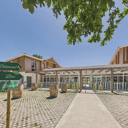 Le Retro Fish - Pour 3 - Piscine Commune